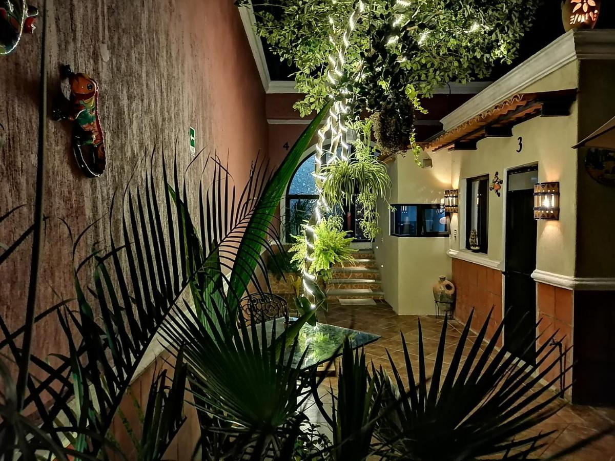 Aparta-Hotel Casa Real Apartamentos Chapala Dış mekan fotoğraf